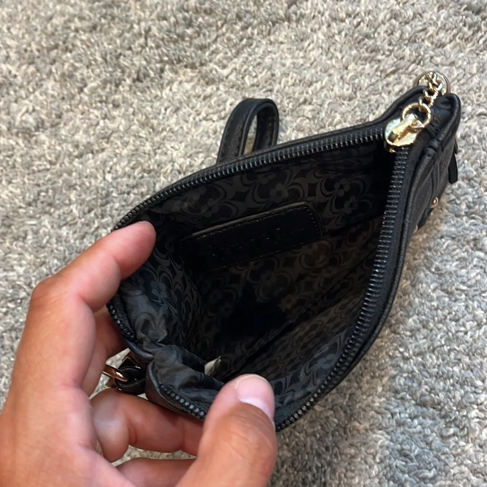Charming Charlie | EUC Faux Leather Wristlet